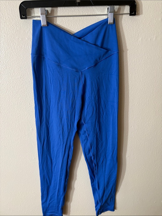 Offline Pants - High-Waist V-Crossover Leggings in Bright Blue